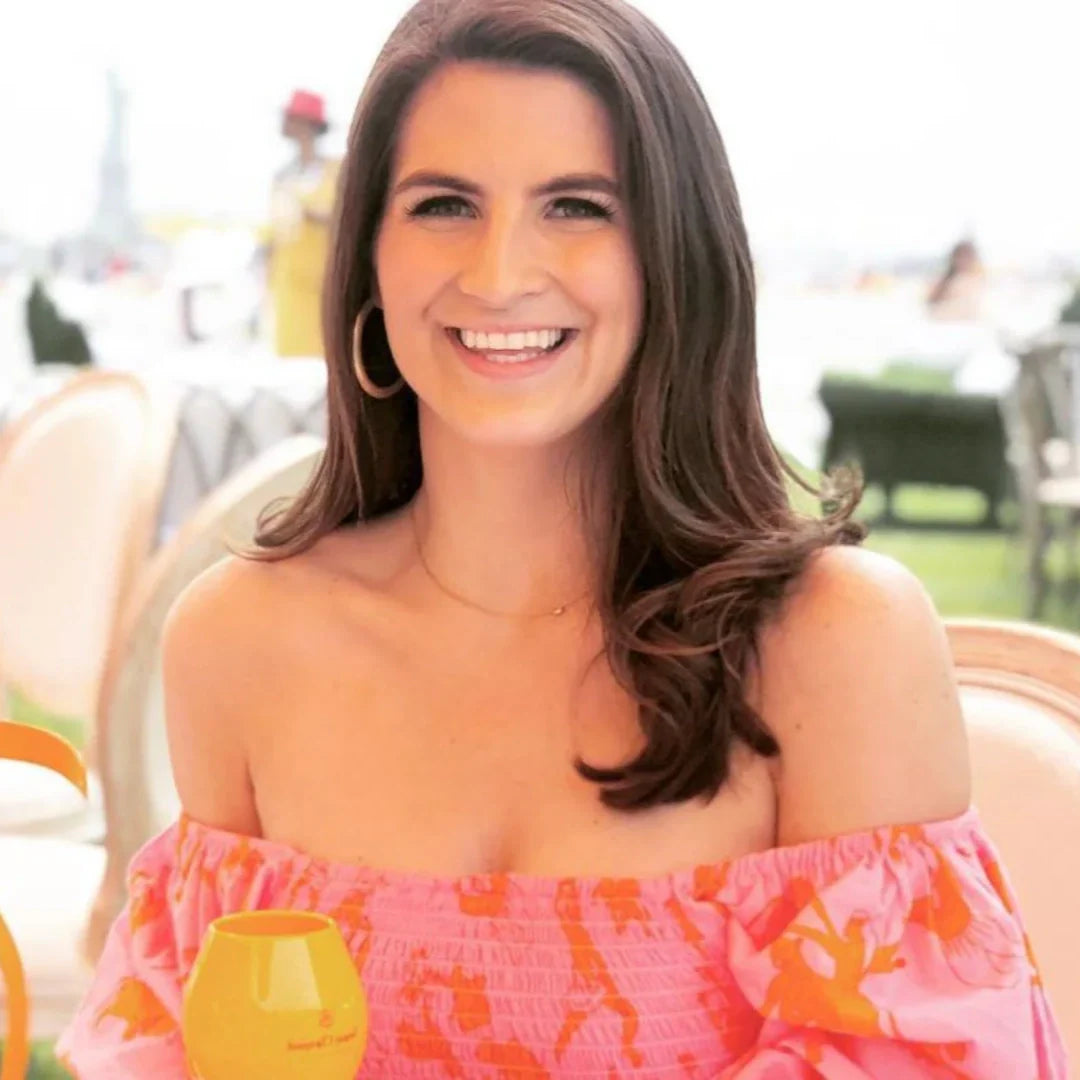 Kaitlan Collins Photos: A Style Icon and Her Love for Moss Agate Rings